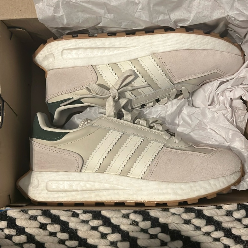 Adidas Retropy E5 shoe